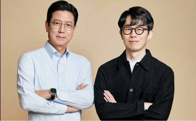 김정욱(좌) 강대현(우) 넥슨코리아 공동대표. (사진=넥슨코리아 제공)