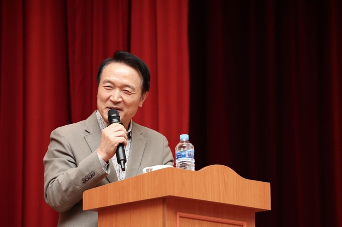 임태희 경기도교육감이 5급 정책역량 과정 연수에서 발언하고 있다. (사진=경기도교육청 제공)
