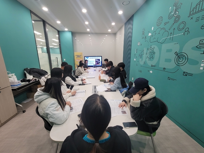 연성대에서 열린 '찾아가는 청년정책 배달 서비스' 모습. (사진=안양시 제공)