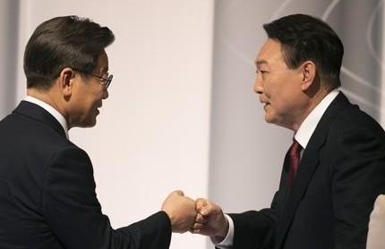 20대 대통령 선거 당시 윤석열 후보(오른쪽)과 이재명 후보. (사진=연합뉴스)