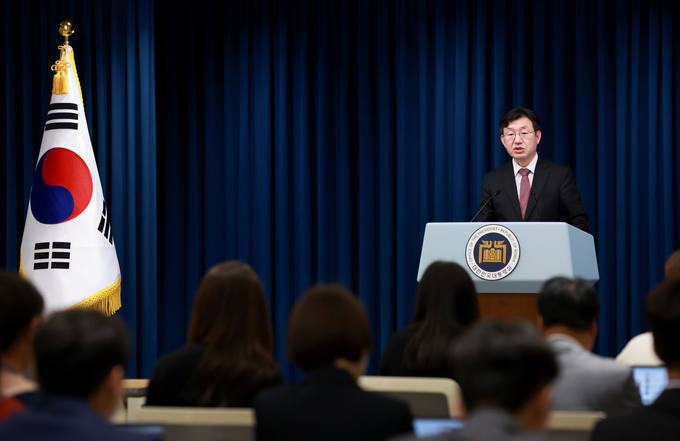 성태윤 대통령실 정책실장이 2일 서울 용산 대통령실 청사에서 경제 현안 브리핑을 하고 있다. (사진=연합뉴스 제공)