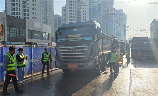 광명시가 5월부터 과적 차량 단속을 강화한다. (사진=광명시 제공)