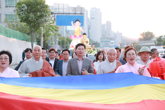 용인특례시가 ‘용인시민 연등축제’를 열었다. (사진=용인시 제공)