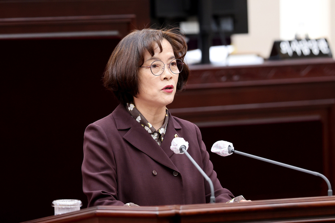신영희(국힘·옹진) 인천시의원이 9일 열린 제294회 임시회 제1차 본회의에서 5분 자유발언을 하고 있다. ( 사진 = 인천시의회 제공 ) 