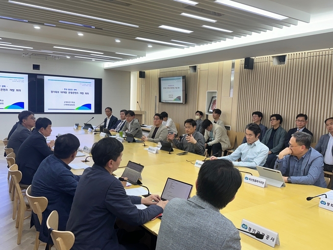 지난 10일 오후석 경기도 행정2부지사가 경기북부 대개발 관광콘텐츠 개발 회의를 주재하고 있다. (사진=경기도 제공)