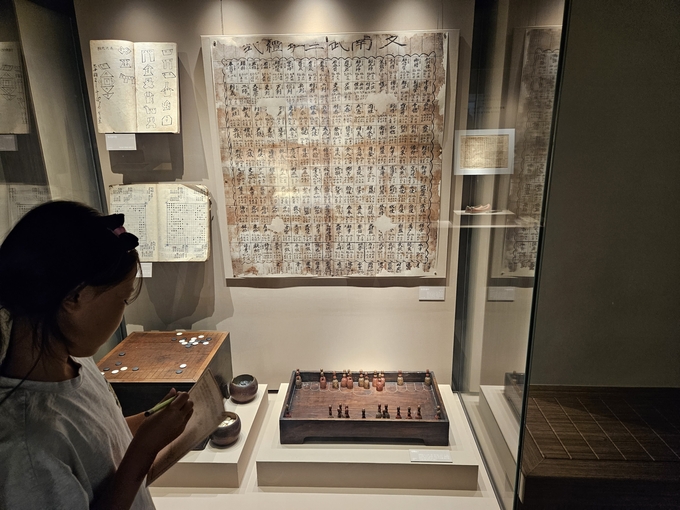 화성시 역사박물관이 이주 배경 주민을 대상으로 9월까지 사회교육 프로그램을 운영한다. (사진=화성시 제공)