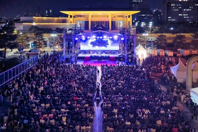 지난 17일 열린 ‘제12회 디아스포라영화제’ 개막식 모습. ( 사진 = 인천시 제공 )