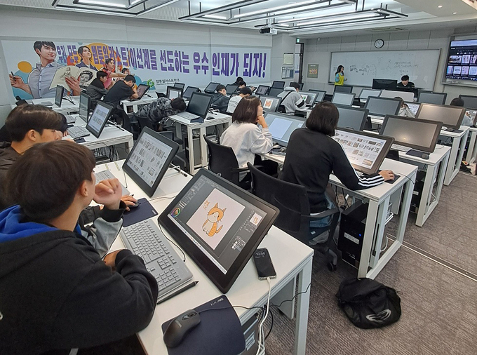 경기과학기술대학교가 경기도교육청이 주관한 디지털 기반 창의융합체험 융·프·라 사업 운영 기관으로 선정되어 경기도 내 초-중-고 학생들을 대상으로 진행 한 체험학습 프로그램을 운영한다.(사진=경기과학기술대학교 제공).