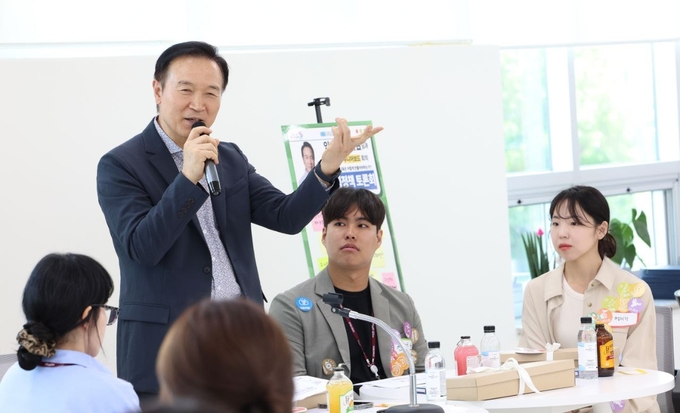 27일 경기도교육청 북부청사에서 개최된 청렴주니어보드 발대식에서 임태희 경기도교육감이 발언하고 있다. (사진=박민정)
