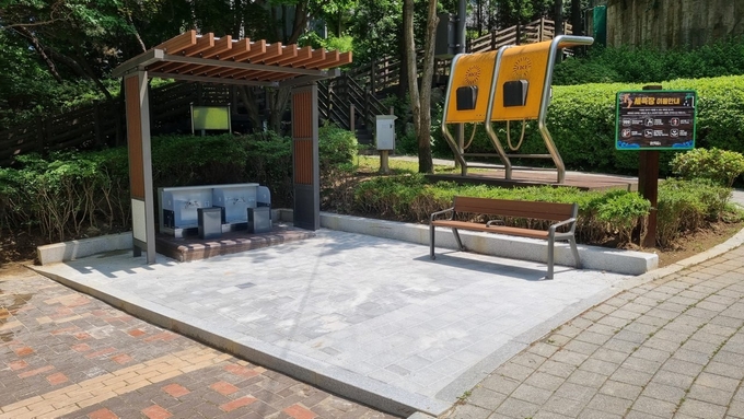 용인특례시는 처인구의 동산근린공원에 세족장을 새로 설치했다. (사진=용인시 제공)