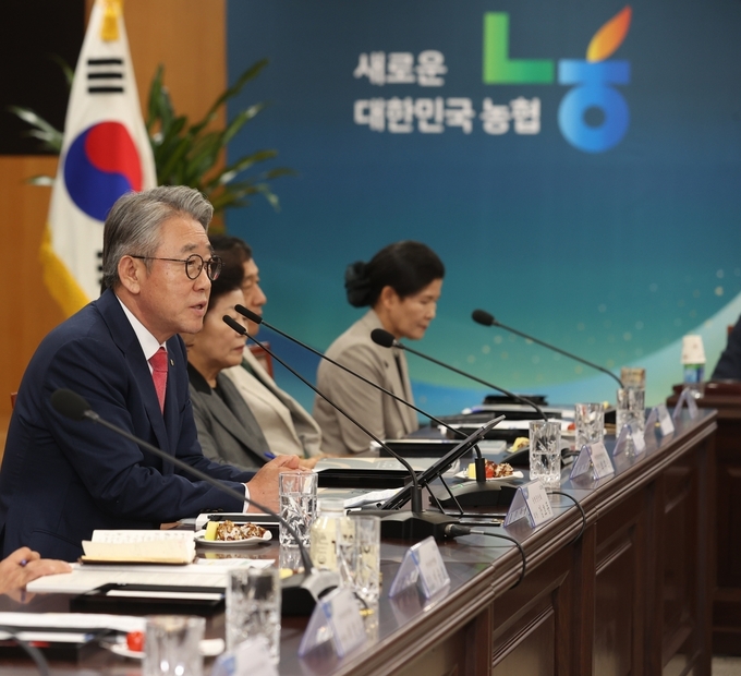 강호동 농협중앙회장이 29일 농업인단체장 간담회에서 인사말을 하고 있다. (사진=농협중앙회 제공)