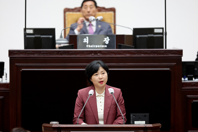 3일 열린 제295회 본회의에서 유경희 인천시의원이 5분 발언을 하고 있다. ( 사진 = 인천시의회 제공 )