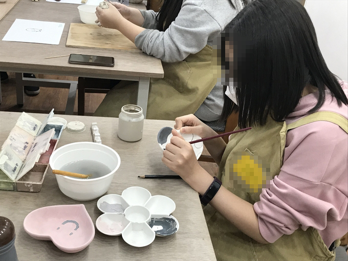기초학력 보장사업 중 두드림학교 미술수업 모습. (사진=부일중학교 제공)