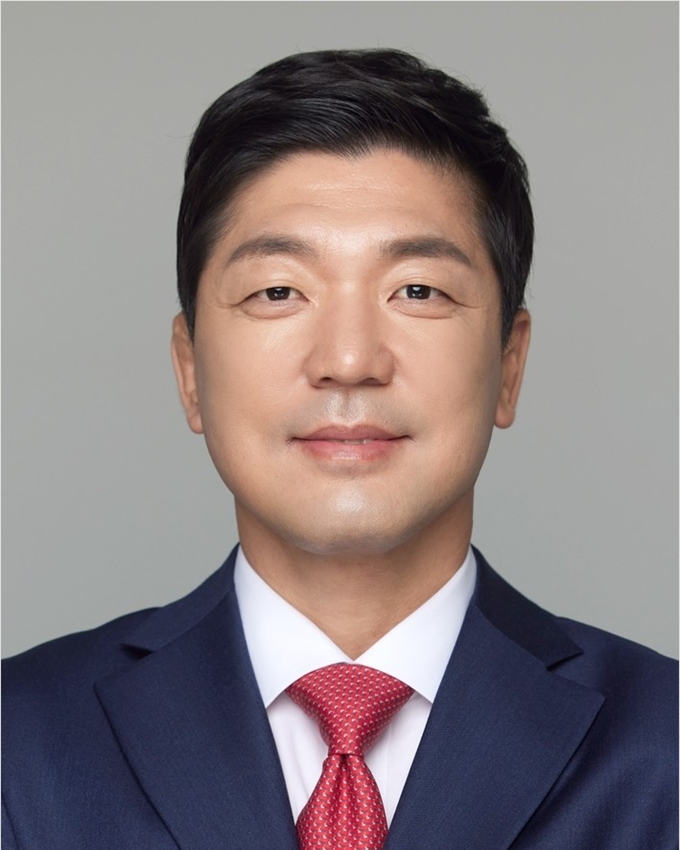 이용 전 국민의힘 국회의원. 