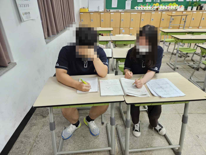 멘토-멘티 프로그램 참여 중인 여주고 학생들 모습. (사진=여주고등학교 제공)