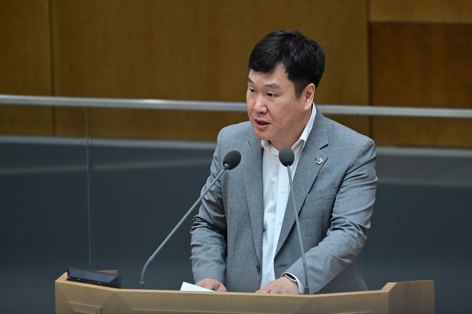 11일 경기도의회에서 진행된 제375회 정례회 제1차 본회의에서 김광민(민주·부천5) 도의원이 5분 발언을 진행하고 있다. (사진=옥지훈 기자)