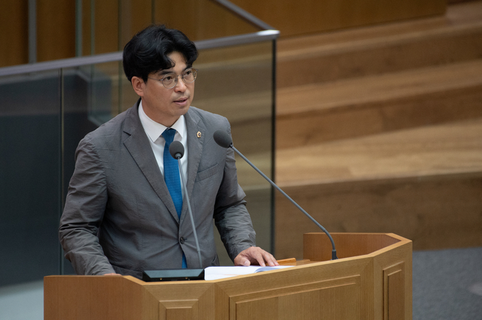 11일 경기도의회에서 진행된 제375회 정례회 제1차 본회의에서 박상현(민주·부천8) 도의원이 5분 발언을 진행하고 있다. (사진=옥지훈 기자)