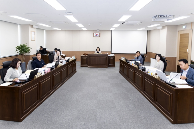 지난 10일 열린 김포시의회 행정복지위원회 2차 행정사무감사 진행 모습. (사진=김포시의회 제공)