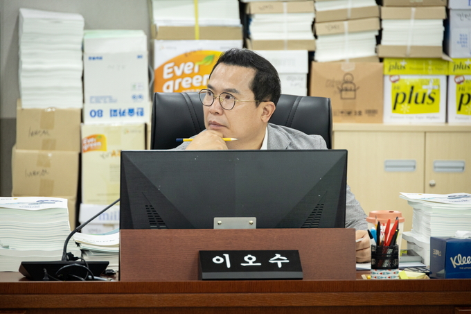 25일 진행된 경기도의회 제375회 정례회 제4차 예산결산특별위원회에서 이오수(국힘·수원9) 도의원이 발언하고 있다. (사진=경기도의회 제공)
