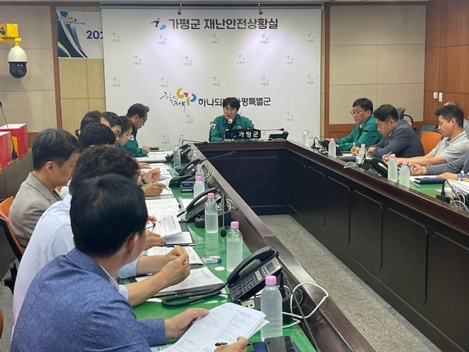 가평군이 부군수 주재로 주요 시설물 상황점검 회의를 하고 있다. (사진=가평군 제공)
