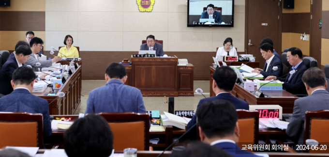 20일 제295회 인천시의회 제1차 정례회 제8차 교육위원회가 20일 교육위원회 회의실에서 열리고 있다. ( 사진 = 인천시의회 제공 ) 
