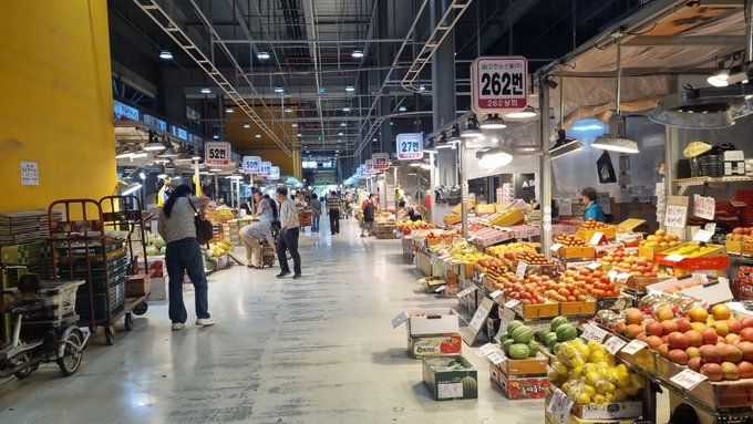 인천 남동구 남촌농산물도매시장 모습. ( 사진 = 인천시 제공 )