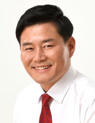정완기 도시건설위원장.(사진=안양시의회 제공)