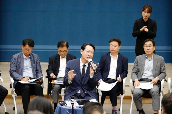정명근 화성시장이 취임 700일을 맞아 '언론인과의 대회'에서 임기내 20조 투자유치를 반드시 달성하겠다고 밝혔다(사진=화성시 제공)