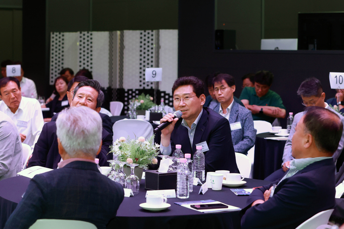 이상일 용인시장이 ‘제6회 소부장미래포럼’을 공동 개최했다. (사진=용인시 제공)