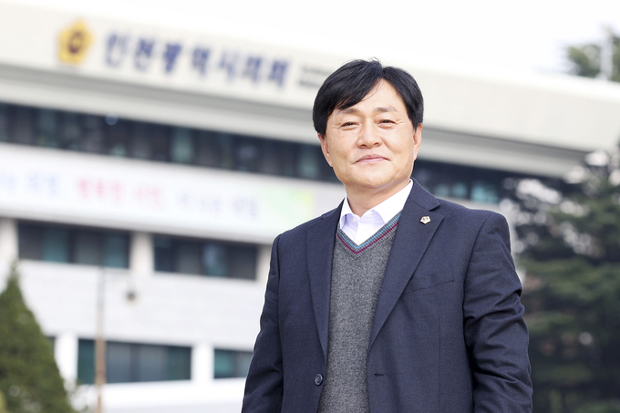 박용철 인천시의원 ( 사진 = 인천시의회 제공 )