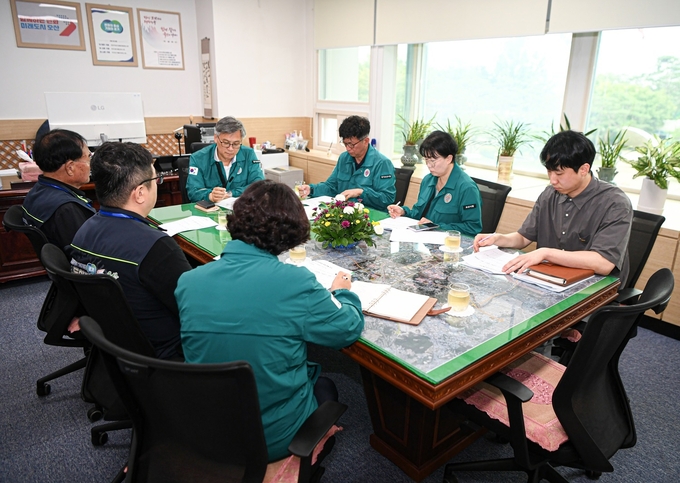 오산시, 건설공사장 하절기 대책 마련 회의 개최 모습. (사진=오산시 제공)