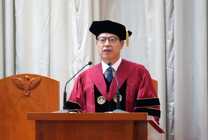 세종대 제15대 엄종화 총장이 취임식에서 취임사를 하고 있다. (사진=세종대 제공)