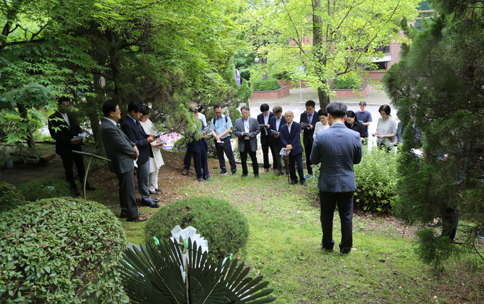 '故 박흥식 전도사 추모예식'이 진행되고 있다. (사진=한신대학교 제공)