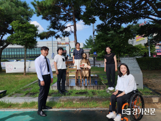 최혜영 전 국회의원, 황세주 경기도의원, 황윤희 이관실, 최승혁 안성시의원. (사진=안성시의회 최승혁 의원 제공)