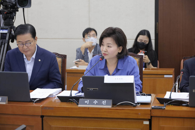 더불어민주당 이수진 의원이 지난 20일 국회 보건복지위원회에 참석했다. (사진=이수진 의원실 제공)