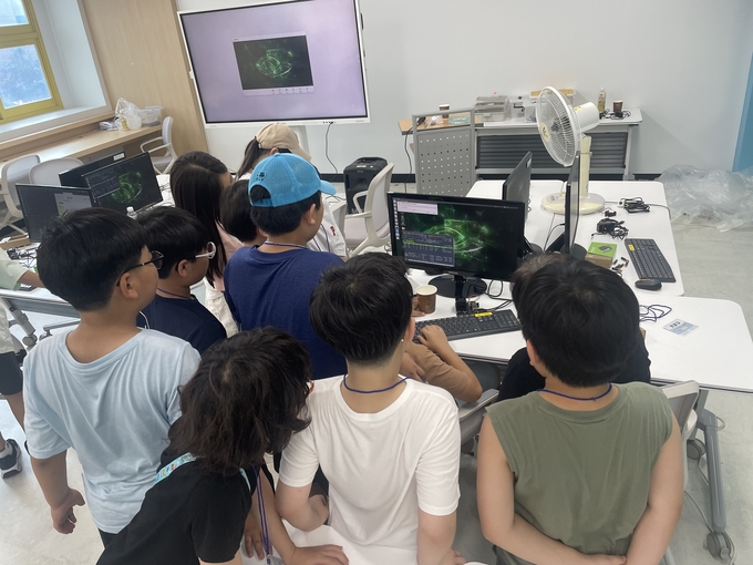 성남 장안초등학교에서 메이커 캠프가 진행되고 있다. (사진=장안초등학교 제공)
