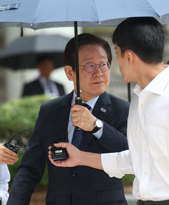  6일 이재명 더불어민주당 대표가 서울중앙지법에 출석하고 있다. (사진=연합뉴스 제공)