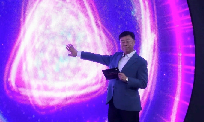 신상진 성남시장이 플레이 버튼을 눌러 GXG2024의 개막을 알리고 있다. (사진=이효정 기자)
