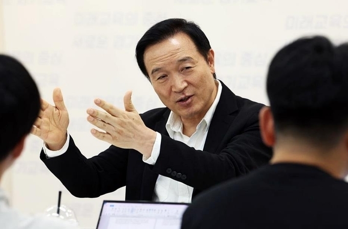 지난 7월 과학고 추가 설립 관련 기자간담회에서 임태희 경기도교육감이 발언하고 있다. (사진=경기도교육청 제공)
