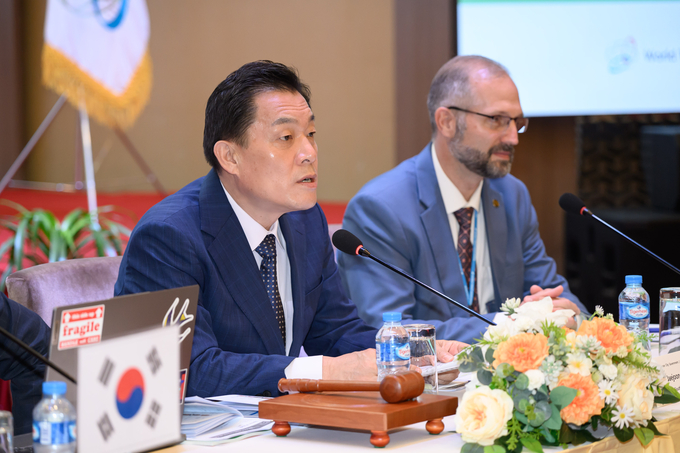 지난 23일 이재준 수원시장이 'WTA 제14차 정기이사회·임시총회'에 참석해 발언하는 모습. (사진=수원시 제공)