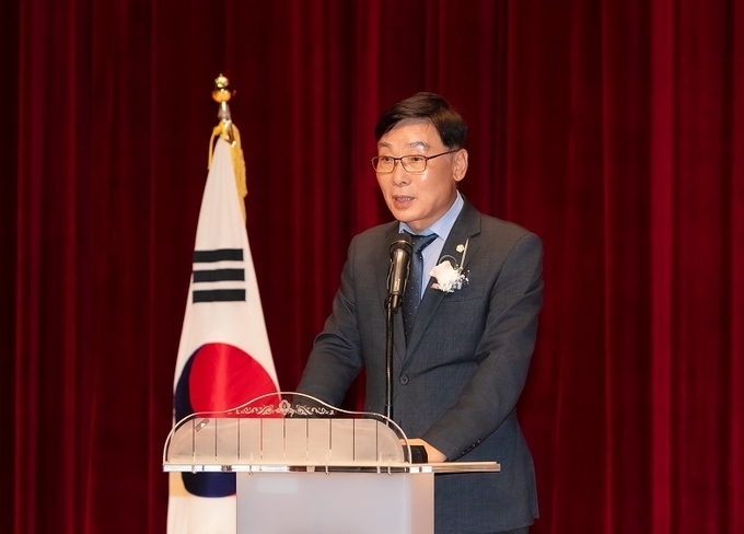 노인의 날 기념행사 참석한 김병전 부천시의회 의장. (사진=부천시의회 제공)
