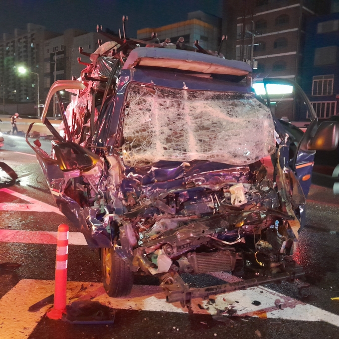 7일 오전 부평IC 인근 경인고속도로에서 발생한 7중 추돌사고가 발생했다. ( 사진 = 인천소방본부 제공 ) 