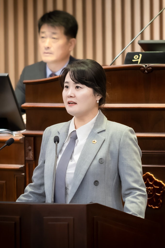 남양주시의회 제307회 임시회 제3차 본회의에서 이수련 의원이 5분 자유발언을 하고 있다. (사진=남양주시의회 제공)