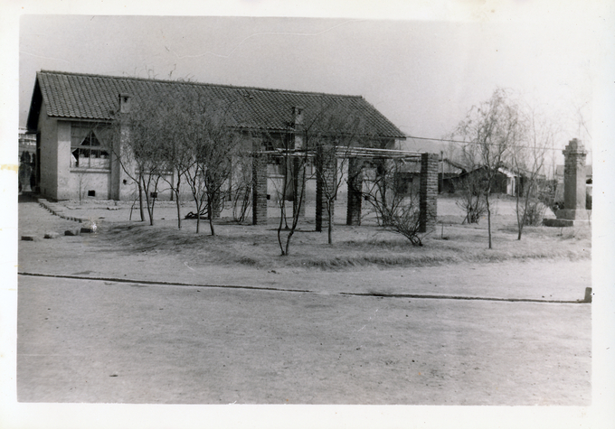 1924년 일제강점기 덕소공립보통학교 개교 당시 모습. (사진=구리남양주교육지원청 제공)