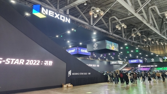 지스타 2022 행사장에 설치된 넥슨 부스 전경. (사진=이효정 기자)