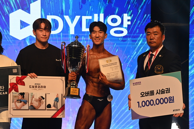 맨즈스포츠모델 오버롤 우승을 차지한 홍성호 선수. ( 사진 = 옥지훈 기자 )
