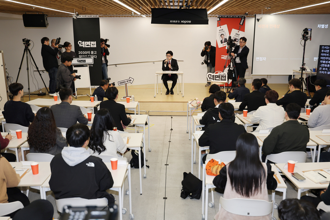 한동훈 국민의힘 대표가 27일 오후 서울 성동구 성수동 인근에서 열린 '역면접x국민의힘, 2030이 묻고 정당이 답하다' 행사에서 발언하고 있다. (사진=연합뉴스)