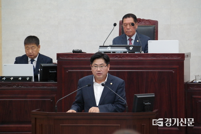 안성시의회 최호섭 의원이 자유발언을 하고 있다(사진=정성우 기자)