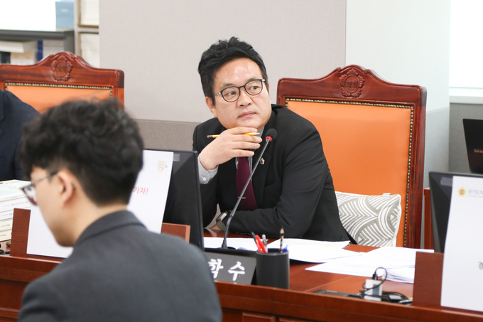 이학수 의원이 12일 문화체육관광위원회 행정감사에서 발언하고 있다. (사진=경기도의회 제공)
