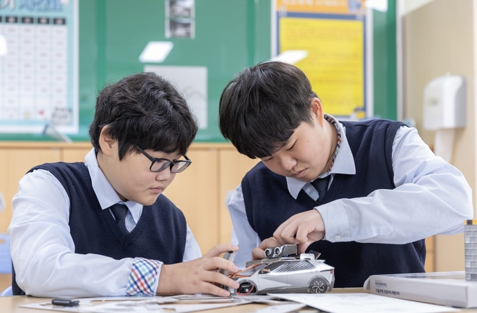 전남 해남 화원중학교 '자율주행 이해' 수업 장면. (사진=현대자동차 제공)